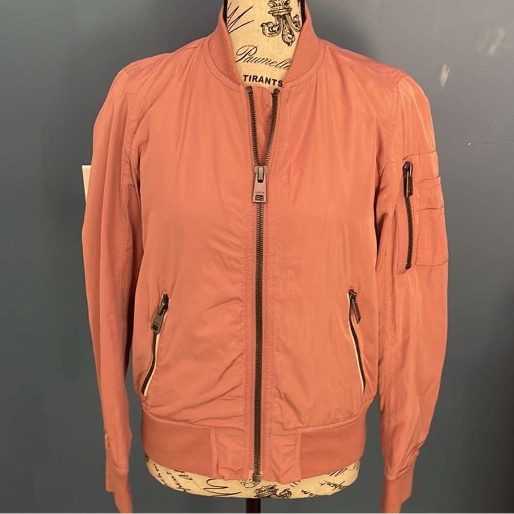 Brand new Levi Strauss women’s jacket
